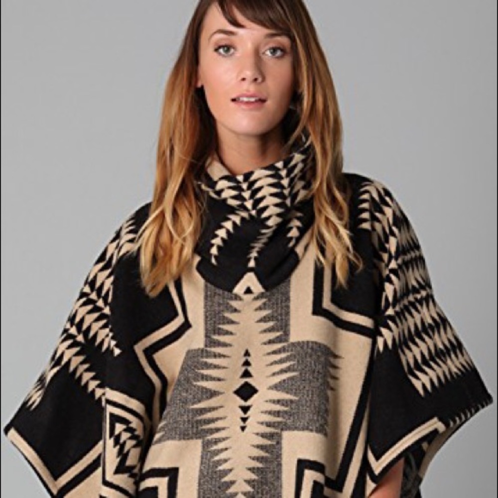 Pendleton Portland Collection B+W Blanket Shawl 😍